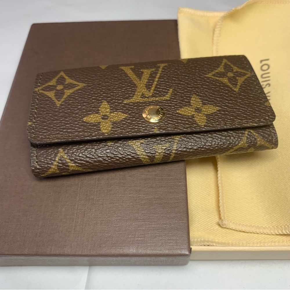 With Certificate of Authenticity Louis Vuitton Brown Monogram Key Holder - Picture 5 of 15